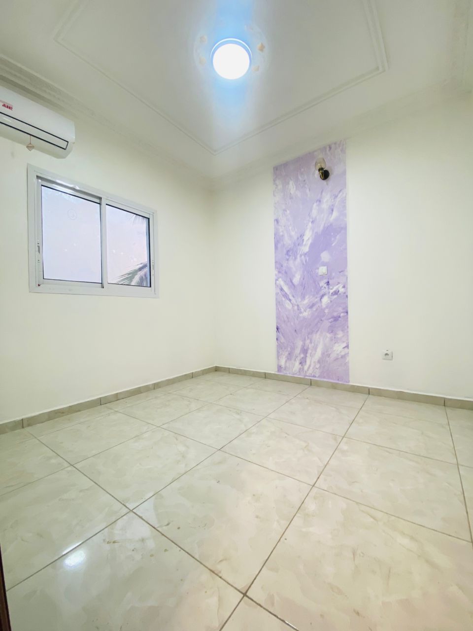 Apartment to rent - Douala, Logpom, Logpom - 1 living room(s), 2 bedroom(s), 1 bathroom(s) - 150 000 FCFA / month