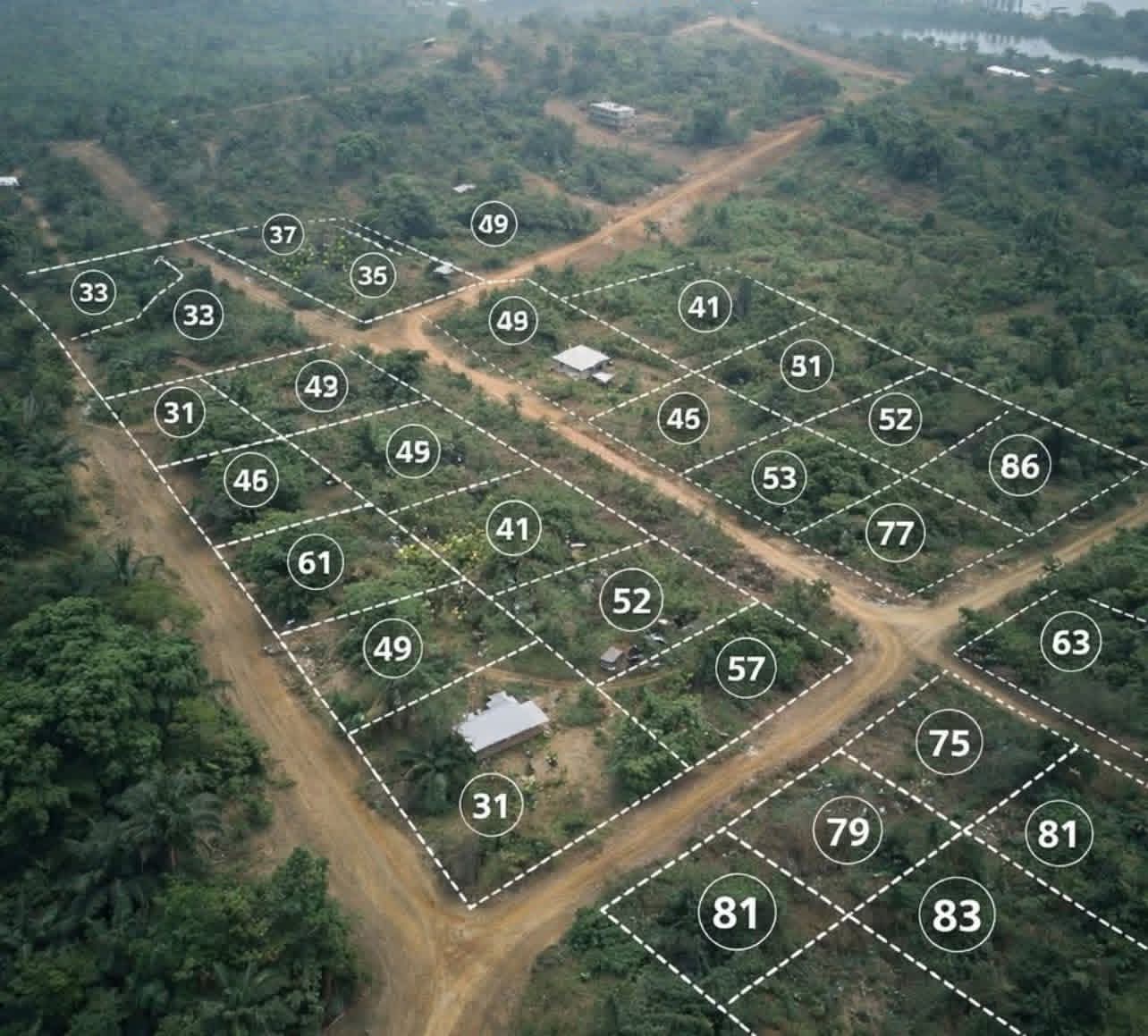 Terrain à vendre - Douala, PK 17, Derrière l'université - 500 m2 - 5 000 000 FCFA