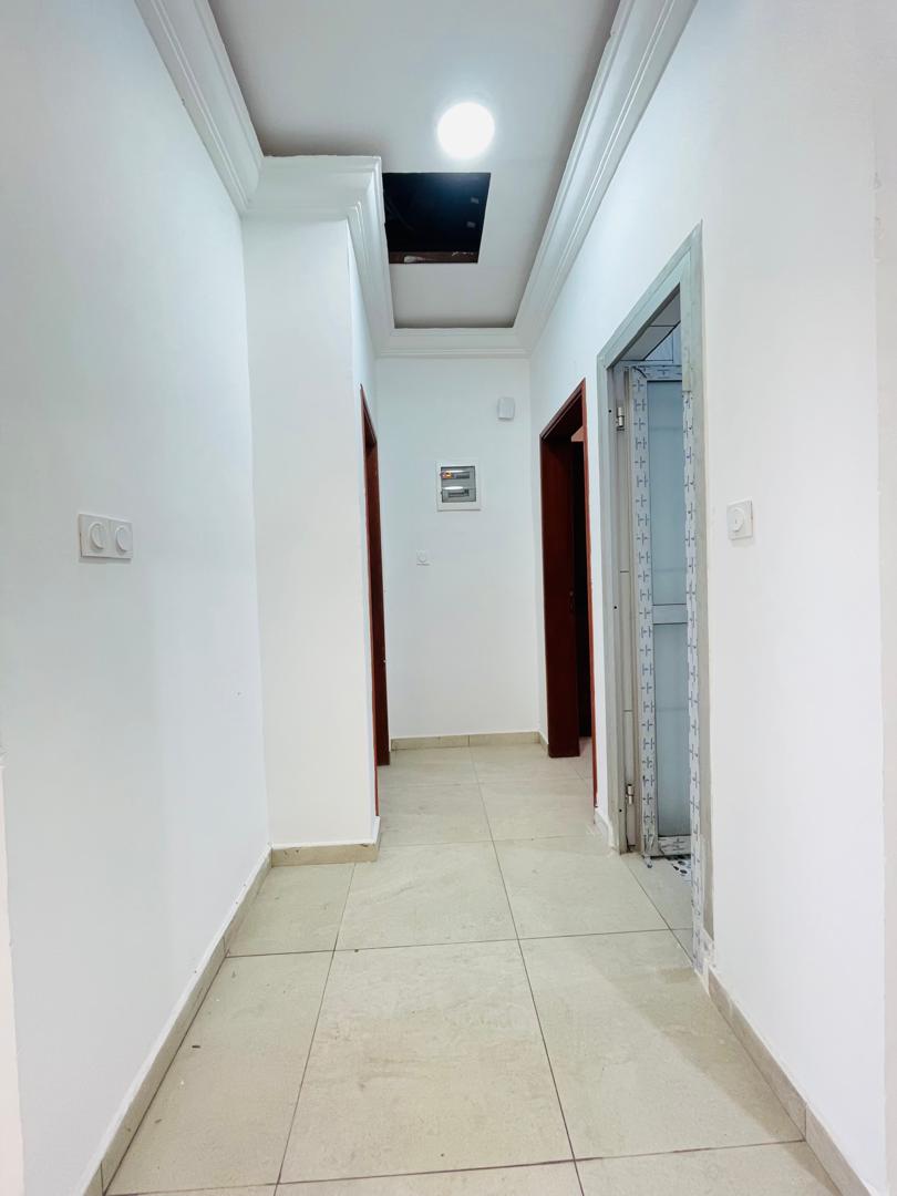 Apartment to rent - Douala, Yassa, Central thermique - 1 living room(s), 2 bedroom(s), 2 bathroom(s) - 90 000 FCFA / month