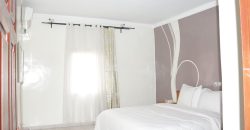 Apartment to rent - Yaoundé, Mfandena, A L'OMNISPORT - 1 living room(s), 3 bedroom(s), 2 bathroom(s) - 600 000 FCFA / month