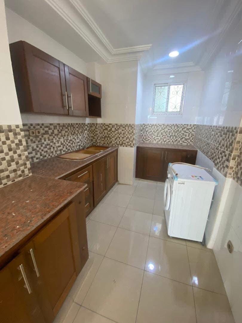 Apartment to rent - Douala, Bonanjo, Vallée des ministres - 1 living room(s), 1 bedroom(s), 1 bathroom(s) - 450 000 FCFA / month