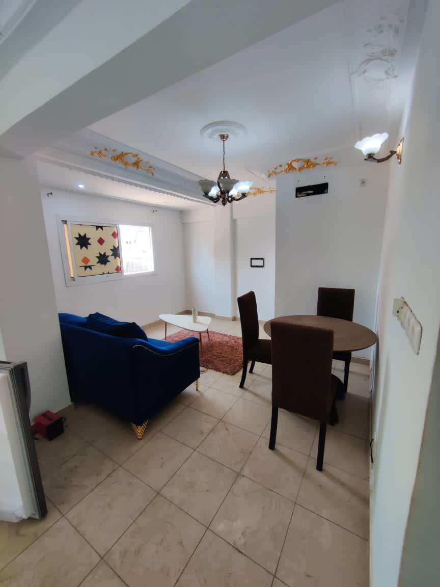 Apartment to rent - Douala, Bonamoussadi, Bonamoussadi en bordure de route - 1 living room(s), 2 bedroom(s), 2 bathroom(s) - 200 000 FCFA / month