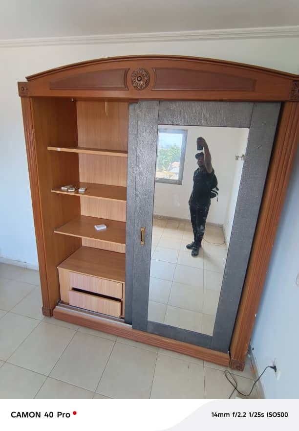 Maison (Duplex) à louer - Yaoundé, Bastos, GOLF - 2 salon(s), 4 chambre(s), 4 salle(s) de bains - 4 000 000 FCFA / mois