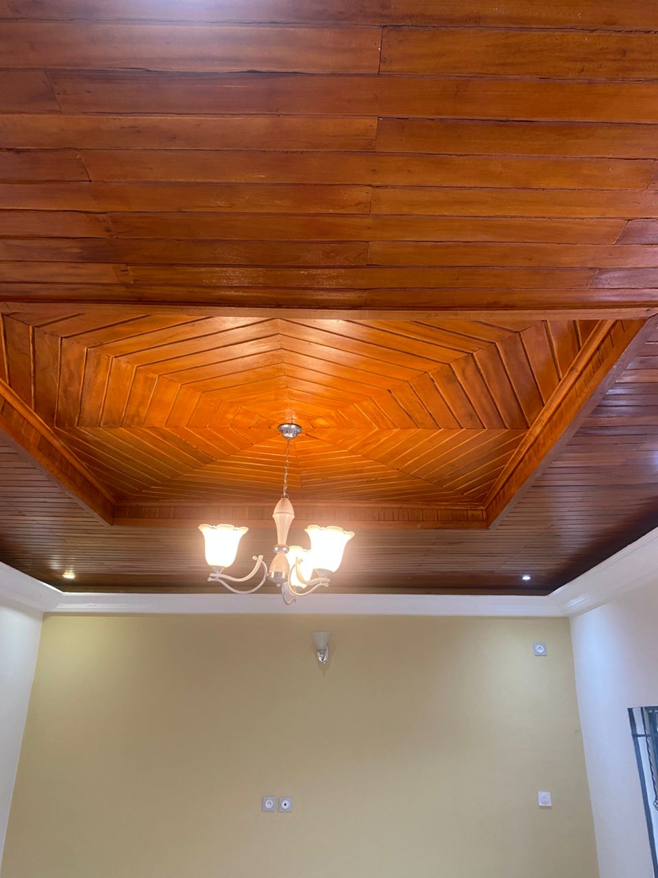 Apartment to rent - Douala, Yassa, Yassa - 1 living room(s), 3 bedroom(s), 2 bathroom(s) - 160 000 FCFA / month