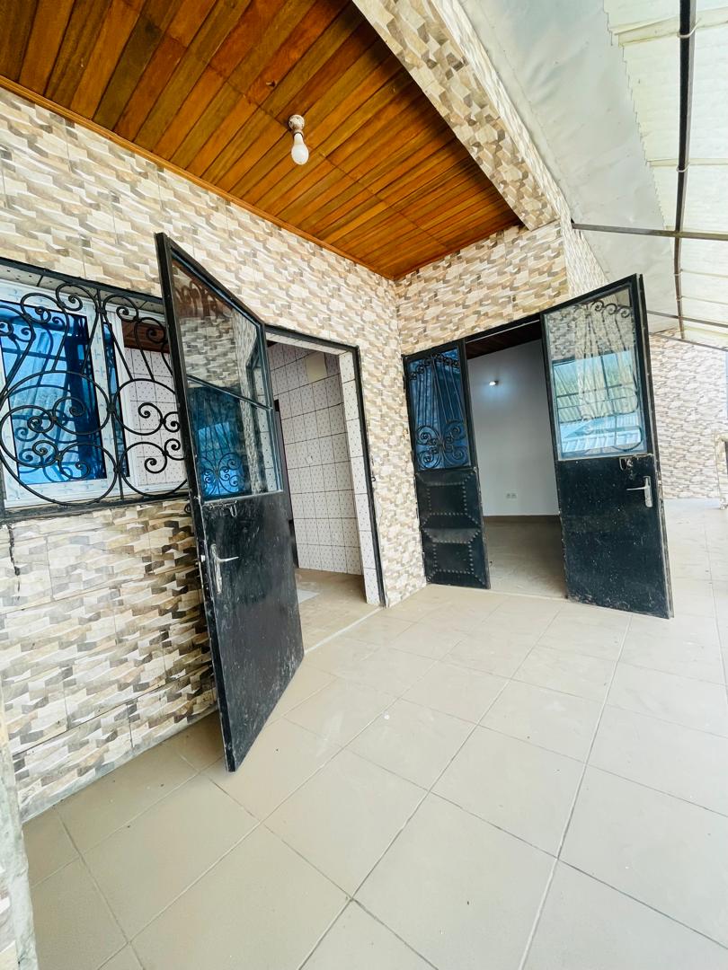 Apartment to rent - Douala, Yassa, Yassa bwang - 1 living room(s), 2 bedroom(s), 1 bathroom(s) - 70 000 FCFA / month