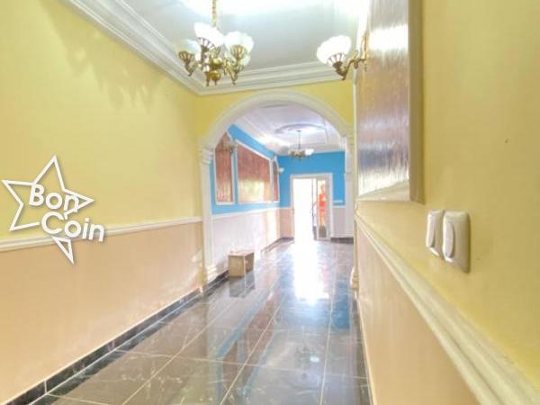 House (Villa) to rent - Douala, Kotto, Carrefour des immeubles - 1 living room(s), 3 bedroom(s), 3 bathroom(s) - 200 000 FCFA / month