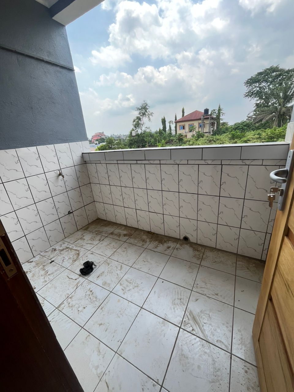 Apartment to rent - Douala, PK 11, Plus précisément à pk12 - 1 living room(s), 2 bedroom(s), 1 bathroom(s) - 70 000 FCFA / month