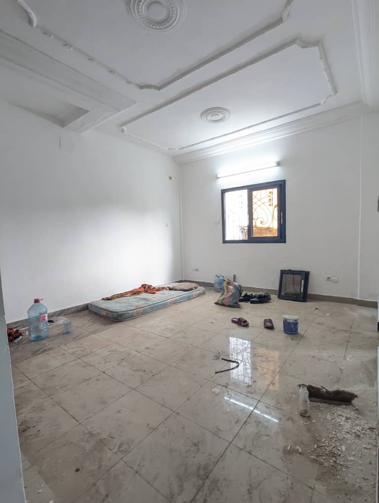 Apartment to rent - Douala, Kotto, non loin de la route - 1 living room(s), 3 bedroom(s), 2 bathroom(s) - 150 000 FCFA / month