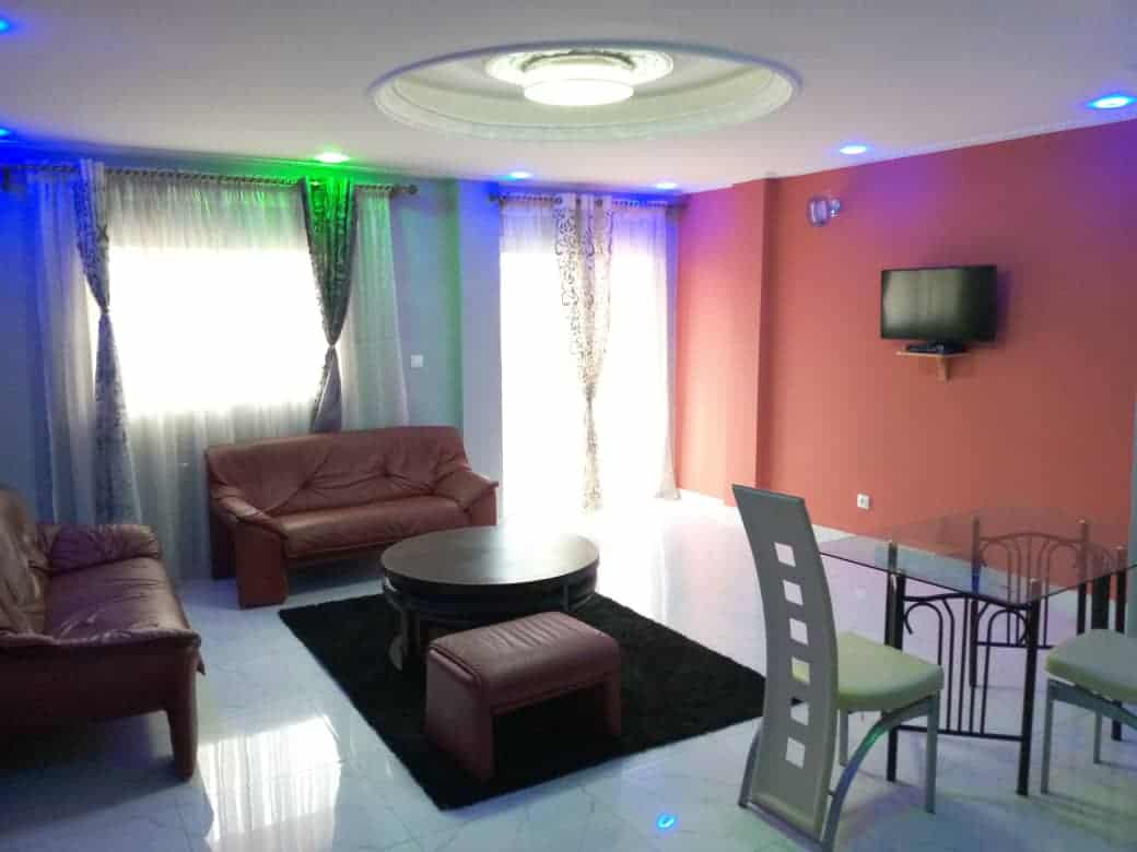 Apartment to rent - Douala, Makepe,  - 1 living room(s), 2 bedroom(s), 1 bathroom(s) - 1 050 000 FCFA / month