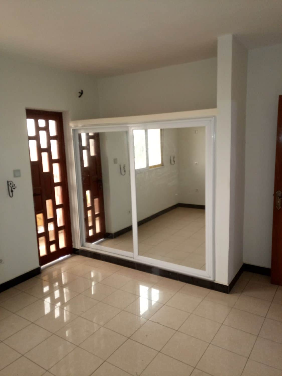 Apartment to rent - Douala, Ndogbong,  - 1 living room(s), 2 bedroom(s), 1 bathroom(s) - 160 000 FCFA / month