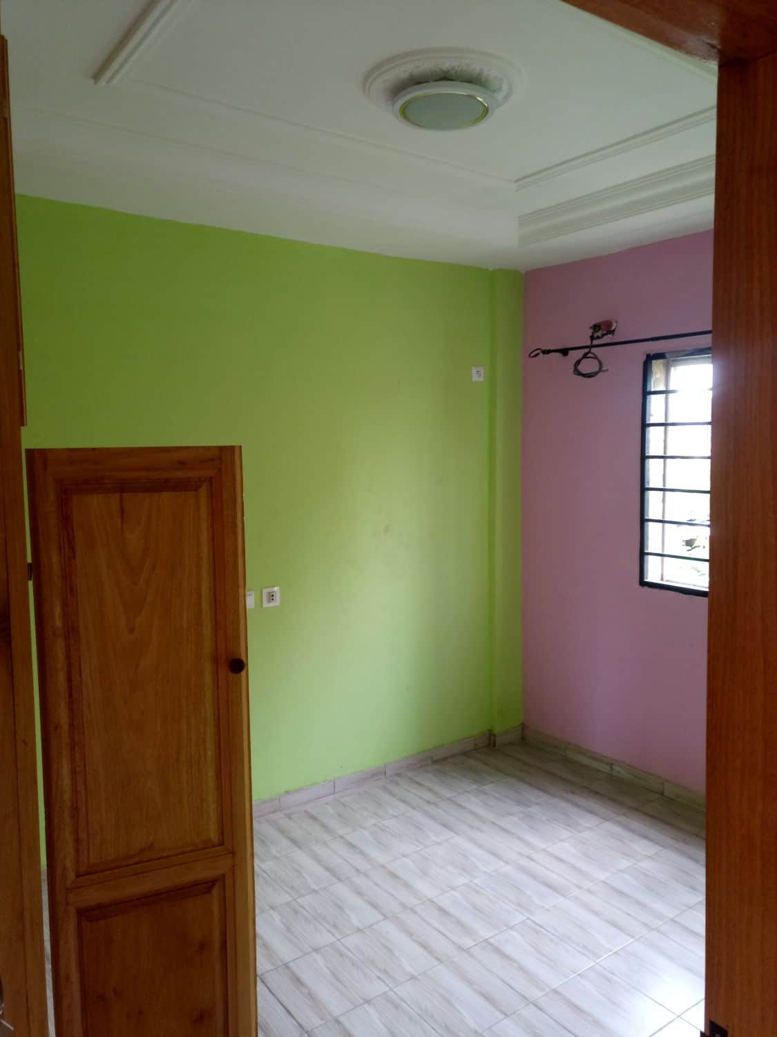 Apartment to rent - Douala, Bonamoussadi,  - 1 living room(s), 2 bedroom(s), 1 bathroom(s) - 250 000 FCFA / month