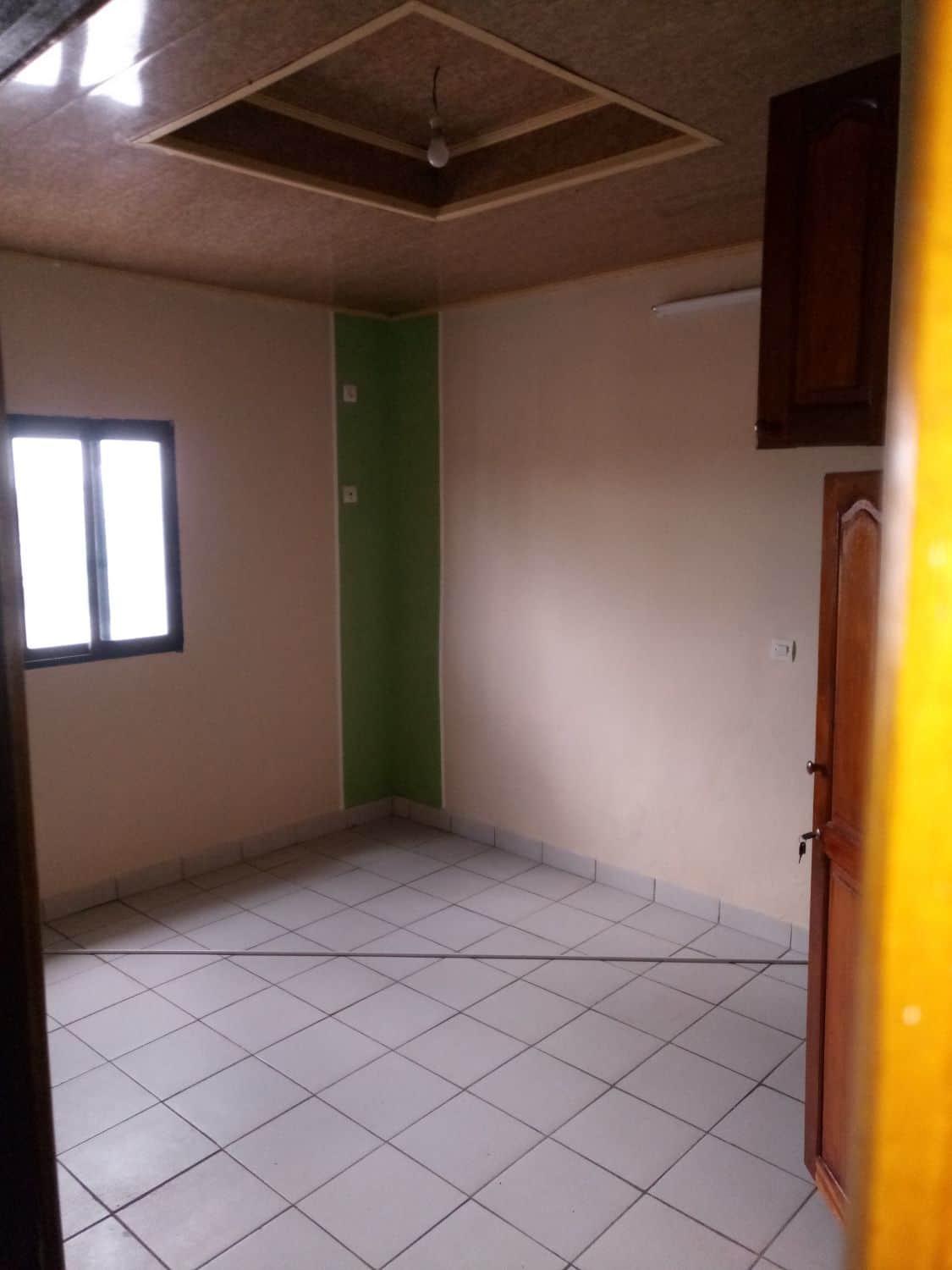 Apartment to rent - Douala, Makepe,  - 1 living room(s), 3 bedroom(s), 2 bathroom(s) - 150 000 FCFA / month