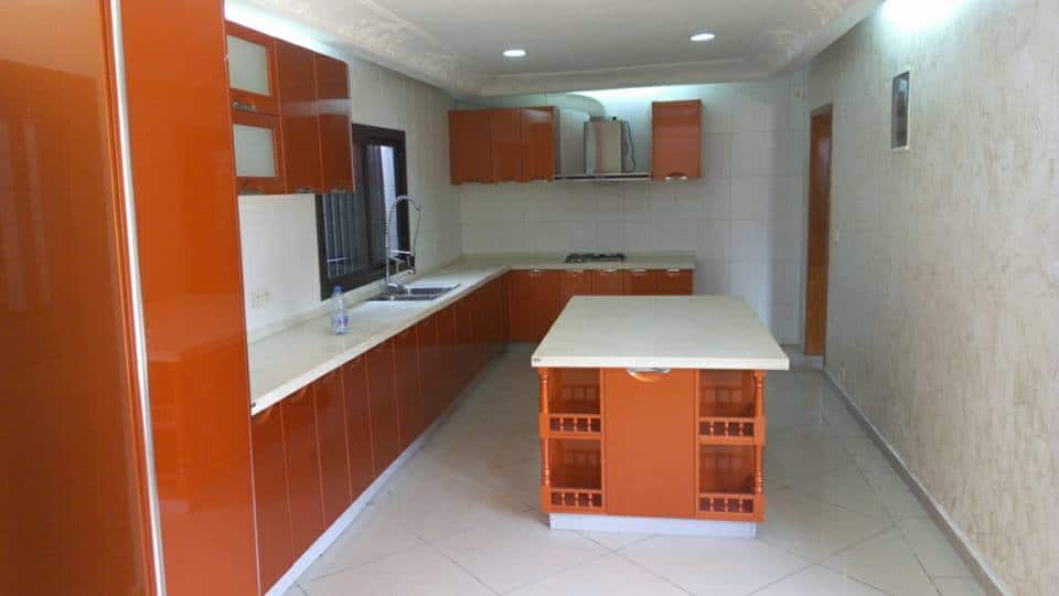 House (Villa) to rent - Douala, Bonapriso, Armée de l'air - 1 living room(s), 3 bedroom(s), 2 bathroom(s) - 1 400 000 FCFA / month