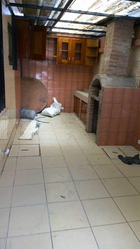 House (Villa) to rent - Douala, Bonapriso, Armée de l'air - 1 living room(s), 3 bedroom(s), 2 bathroom(s) - 1 400 000 FCFA / month