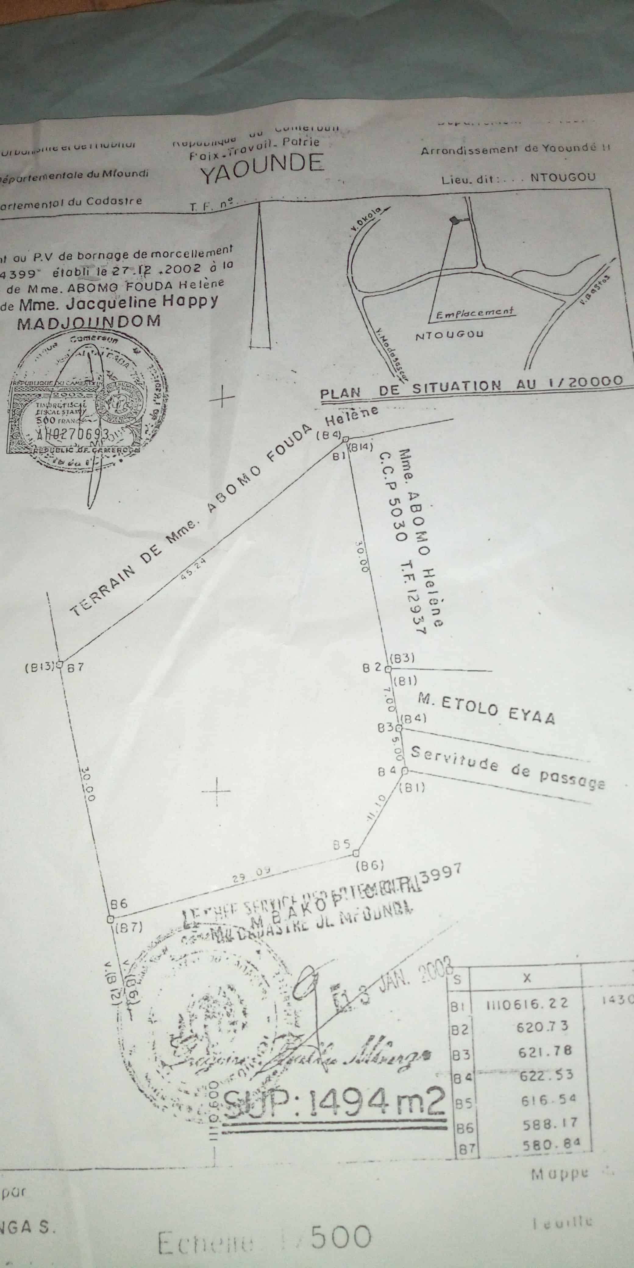 Land for sale at Yaoundé, Bastos, Terrain à vendre Yaoundé golf febe - 1400 m2 - 630 000 000 FCFA