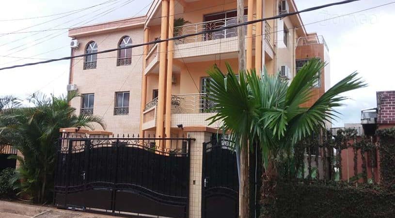 Apartment to rent - Yaoundé, Biyem-Assi, immobilier - 1 living room(s), 2 bedroom(s), 1 bathroom(s) - 51 500 FCFA / month
