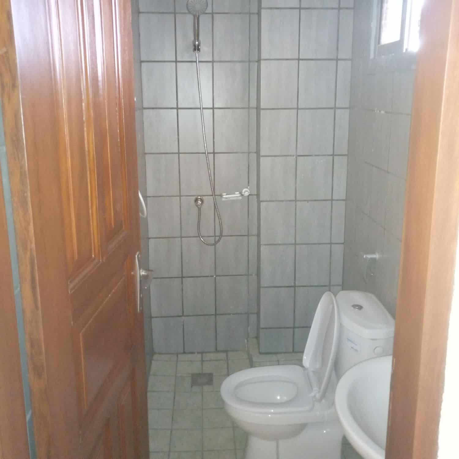 Apartment to rent - Douala, Ndogbong,  - 1 living room(s), 2 bedroom(s), 1 bathroom(s) - 160 000 FCFA / month