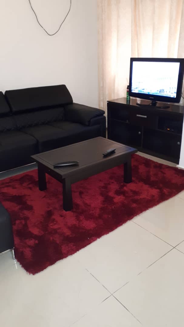 Apartment to rent - Douala, Bonapriso,  - 1 living room(s), 2 bedroom(s), 1 bathroom(s) - 1 500 000 FCFA / month