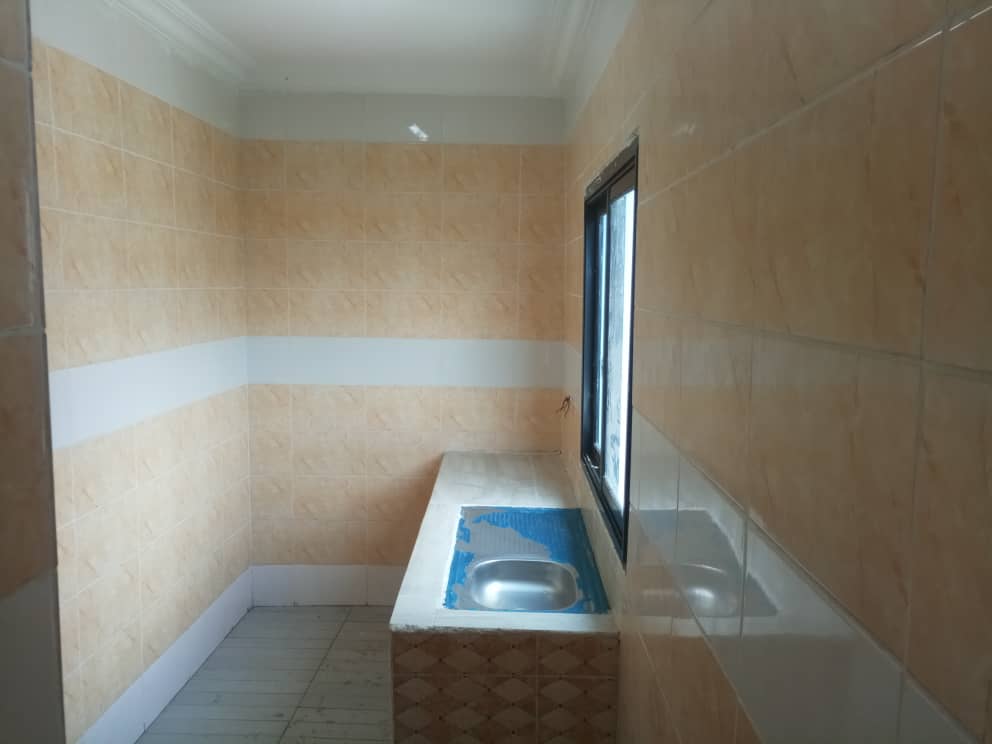 Apartment to rent - Douala, Bali, Rue des palmiers - 1 living room(s), 1 bedroom(s), 1 bathroom(s) - 350 000 FCFA / month