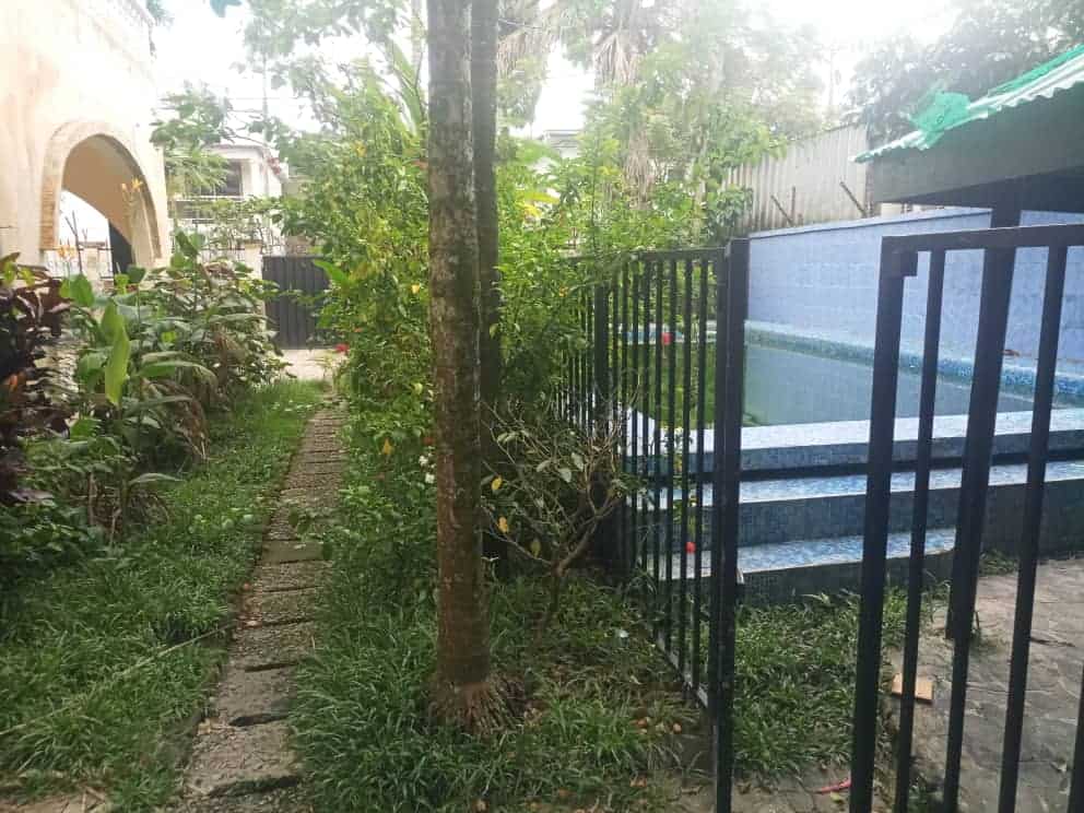 House (Villa) to rent - Douala, Bonapriso, Meteo - 1 living room(s), 4 bedroom(s), 3 bathroom(s) - 2 000 000 FCFA / month