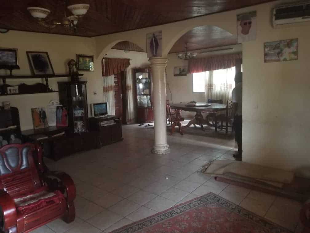 House (Villa) for sale - Douala, Logpom, Derrière andem - 1 living room(s), 4 bedroom(s), 3 bathroom(s) - 70 000 000 FCFA / month
