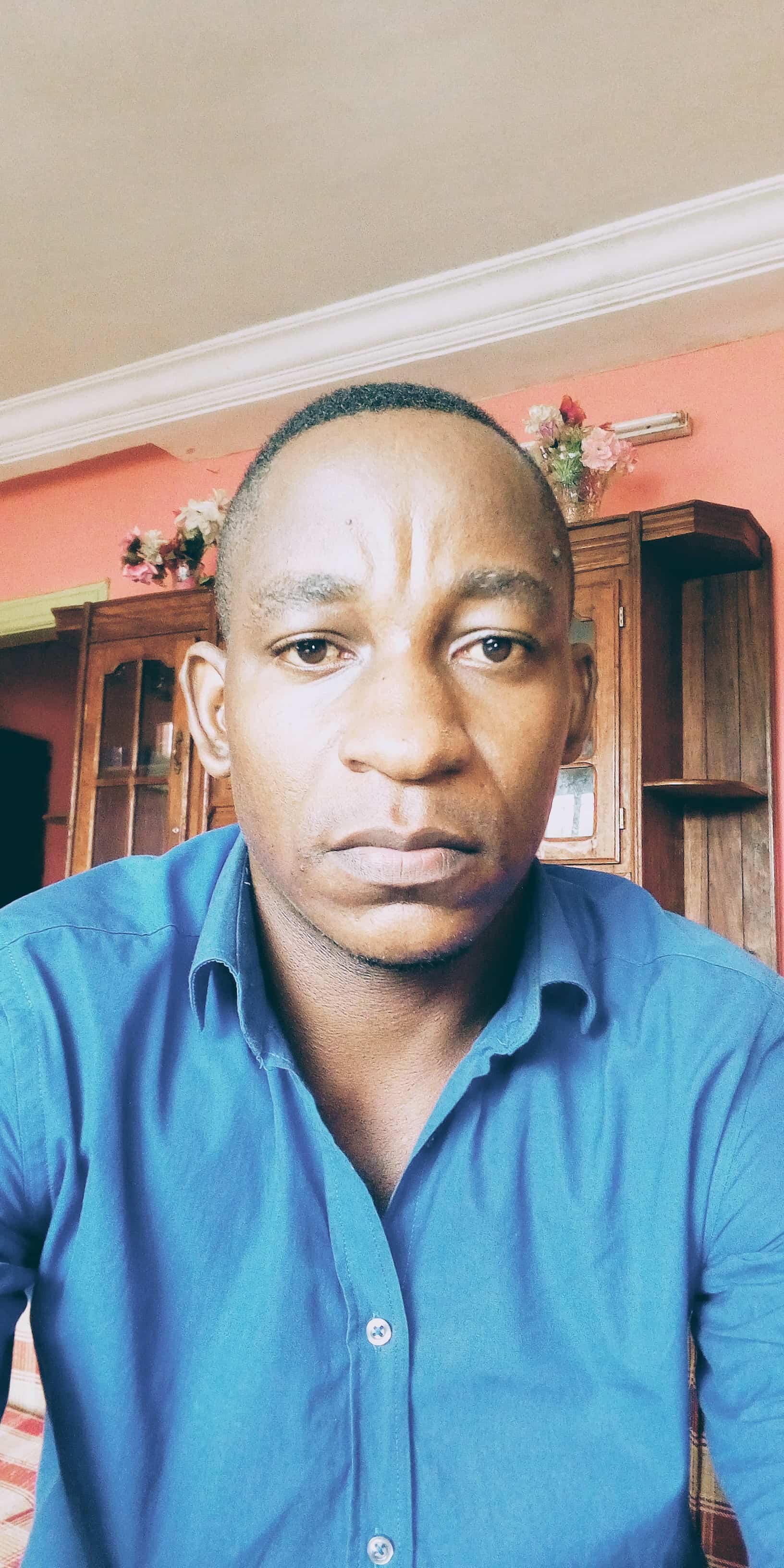 Terrain à vendre - Yaoundé, Odza, Terrain commercial à vendre Yaoundé messamendongo - 900 m2 - 150 000 000 FCFA