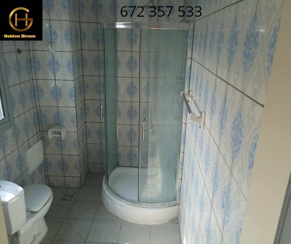 Appartement à louer - Douala, Bonapriso, bonapriso - 1 salon(s), 2 chambre(s), 2 salle(s) de bains - 700 000 FCFA / mois