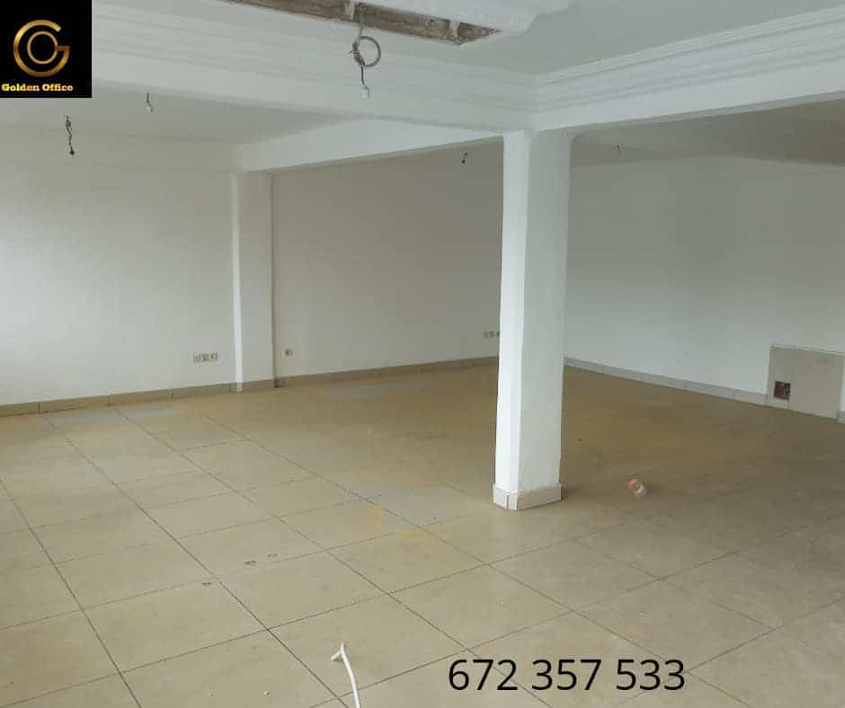 Office to rent at Douala, Akwa I, AKWA - 90 m2 - 850 000 FCFA