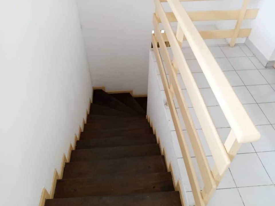 Maison (Villa) à louer - Douala, Bonapriso, bonapriso - 1 salon(s), 4 chambre(s), 5 salle(s) de bains - 1 700 000 FCFA / mois
