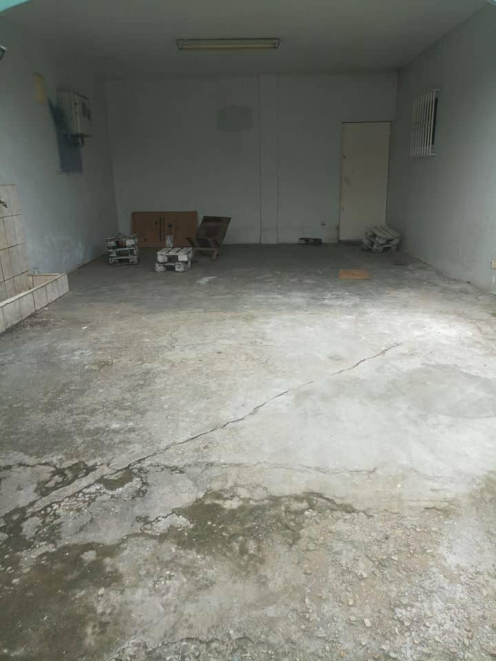 Maison (Villa) à louer - Douala, Bali, rue des manguiers - 1 salon(s), 4 chambre(s), 3 salle(s) de bains - 700 000 FCFA / mois