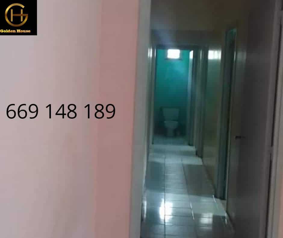 House (Villa) for sale - Douala, Makepe, makepe - 1 living room(s), 5 bedroom(s), 3 bathroom(s) - 75 000 000 FCFA / month