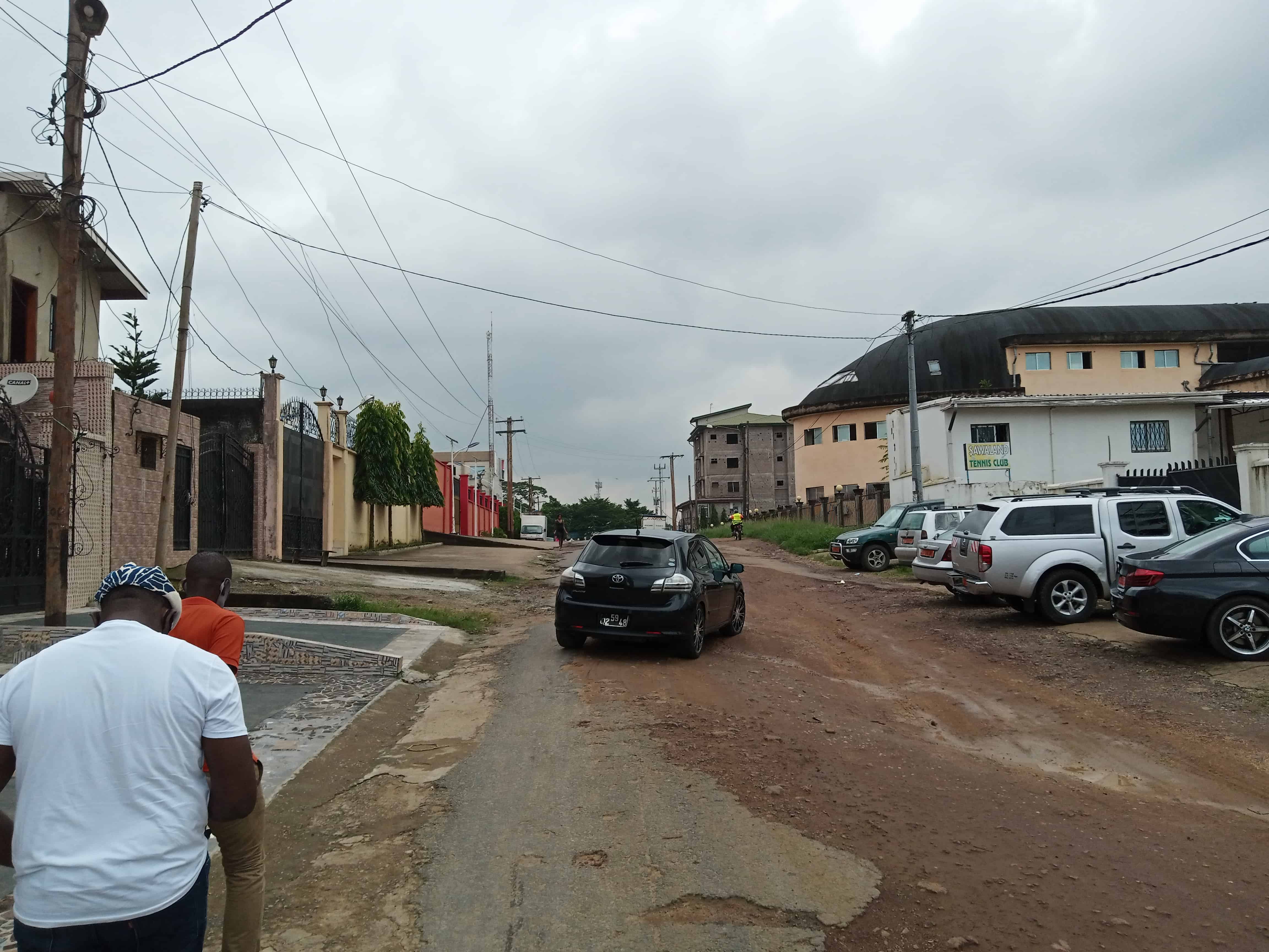 Terrain à vendre - Douala, Bonamoussadi, Denver non loin de la salle arèna - 500 m2 - 75 000 000 FCFA