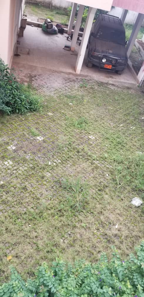 Maison (Villa) à louer - Douala, Logpom, Carrefour andem - 1 salon(s), 4 chambre(s), 3 salle(s) de bains - 500 000 FCFA / mois