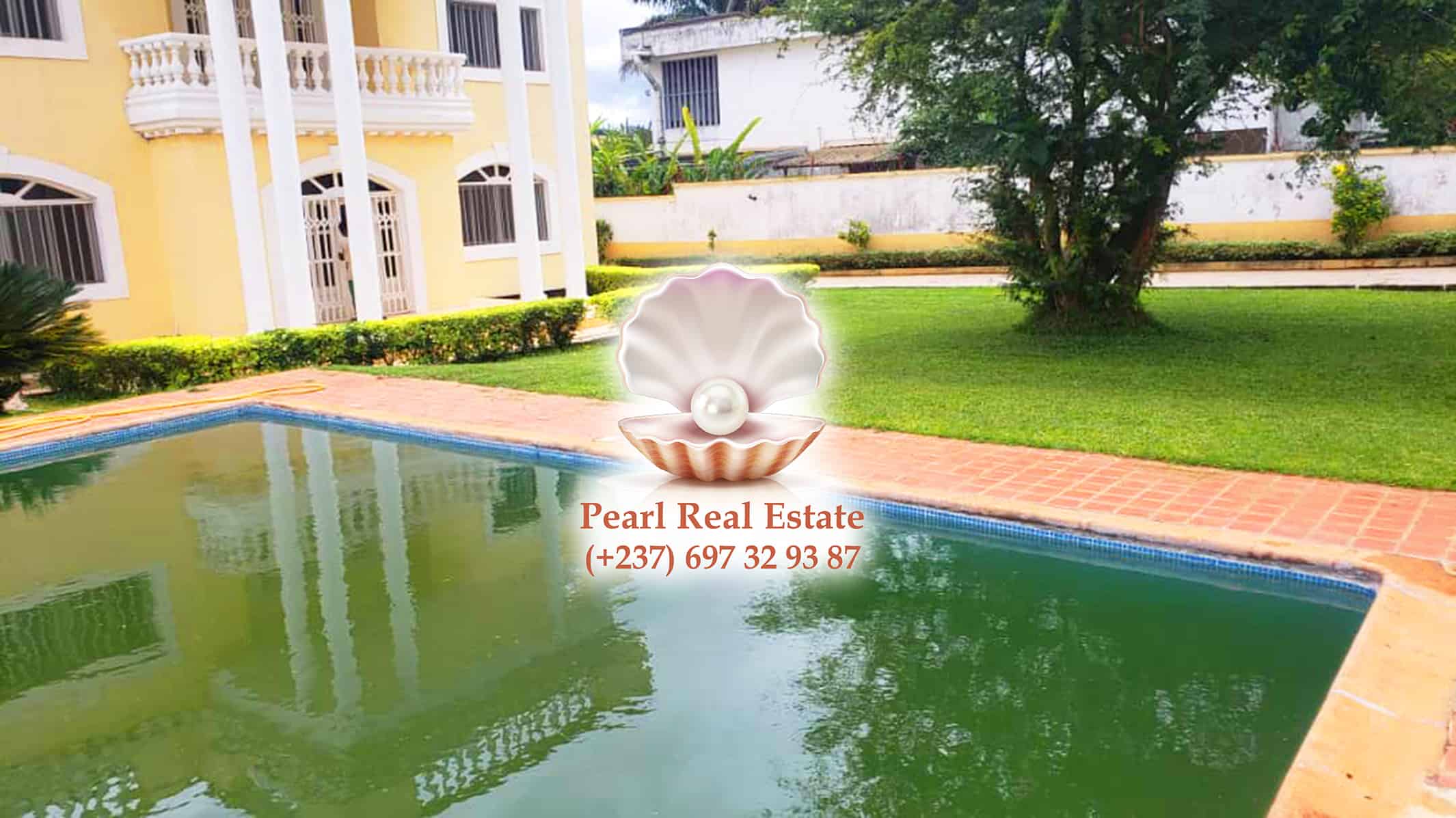 House (Duplex) to rent - Yaoundé, Bastos, Ambassade du Nigéria - 1 living room(s), 4 bedroom(s), 3 bathroom(s) - 3 500 000 FCFA / month