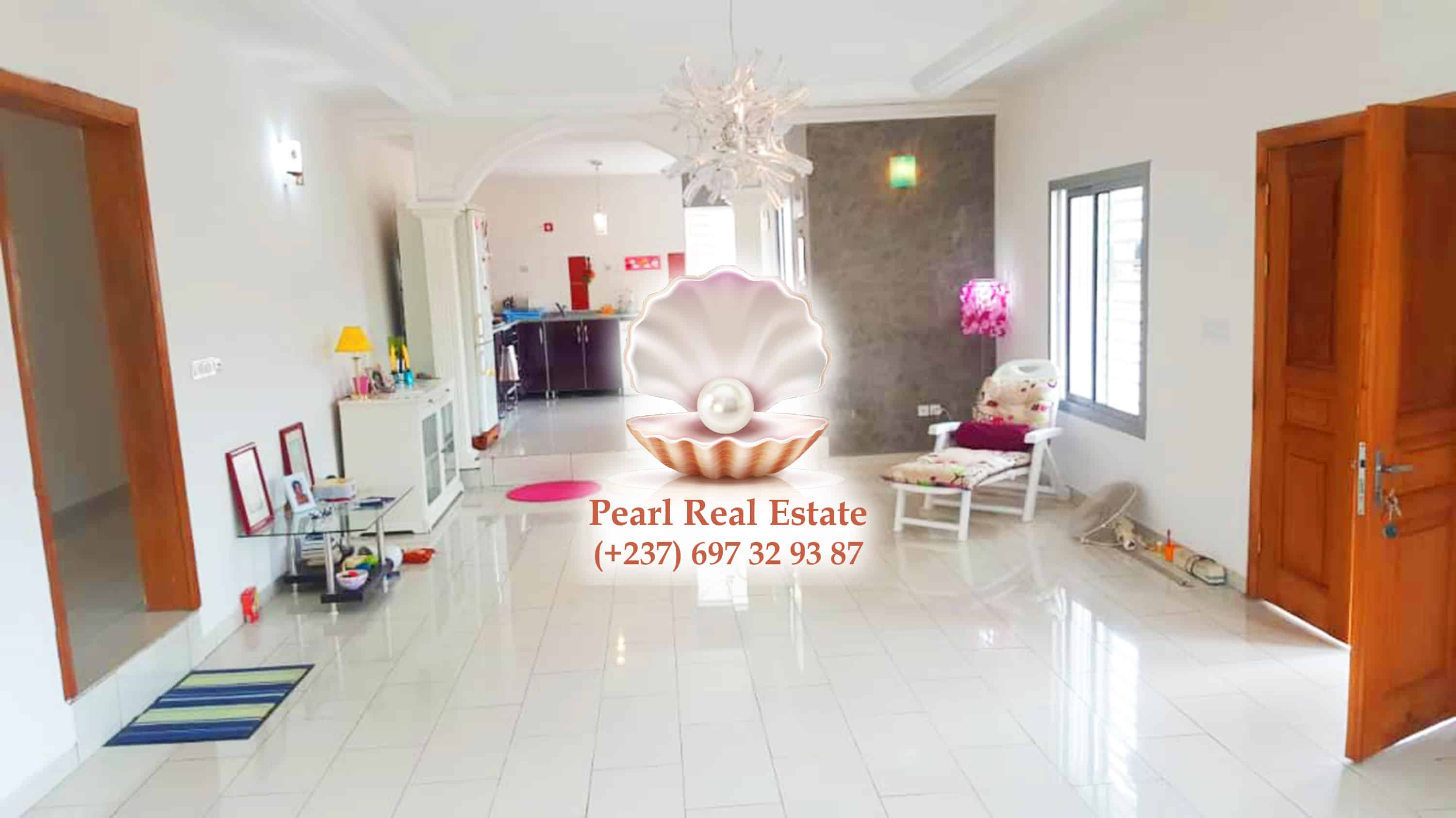 Maison (Villa) à vendre - Yaoundé, Odza, Odza - 1 salon(s), 4 chambre(s), 3 salle(s) de bains - 80 000 000 FCFA