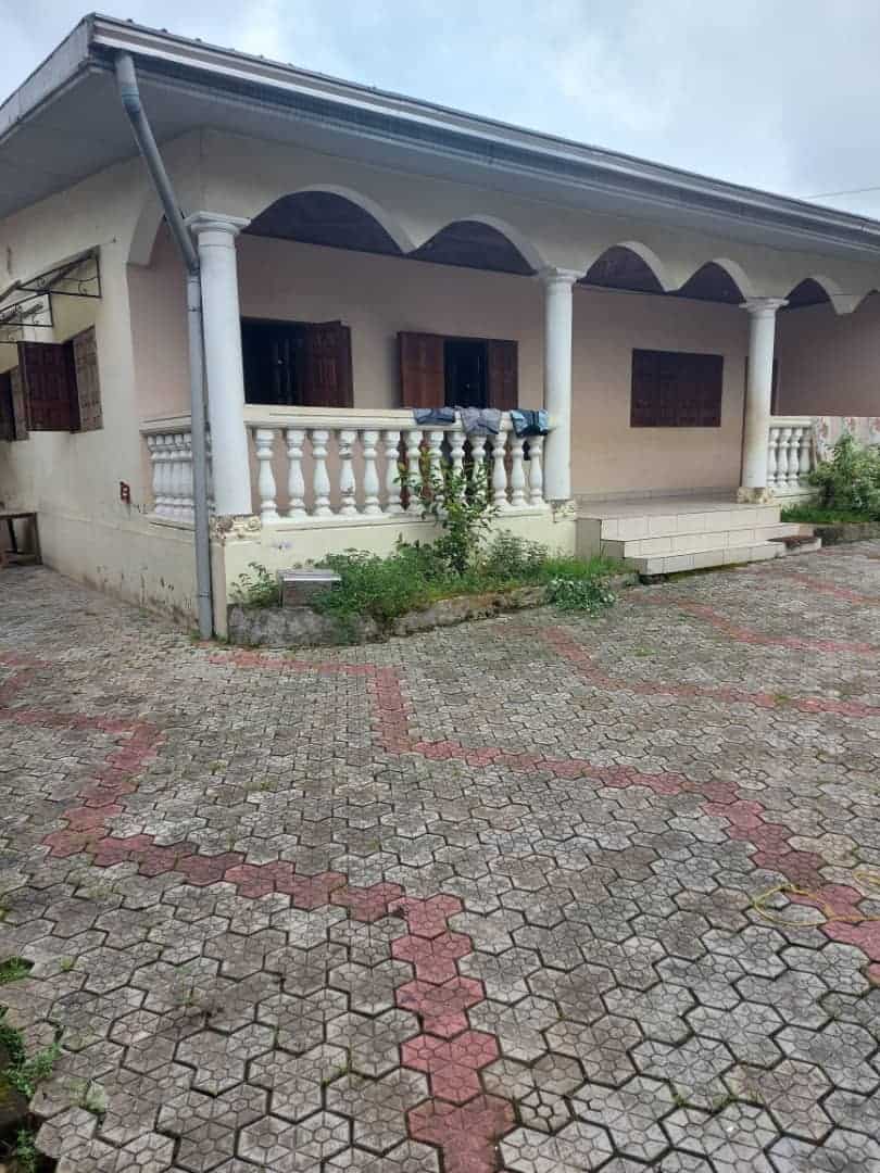 Maisons, villas, duplex, triplex à louer à Douala, Cameroun