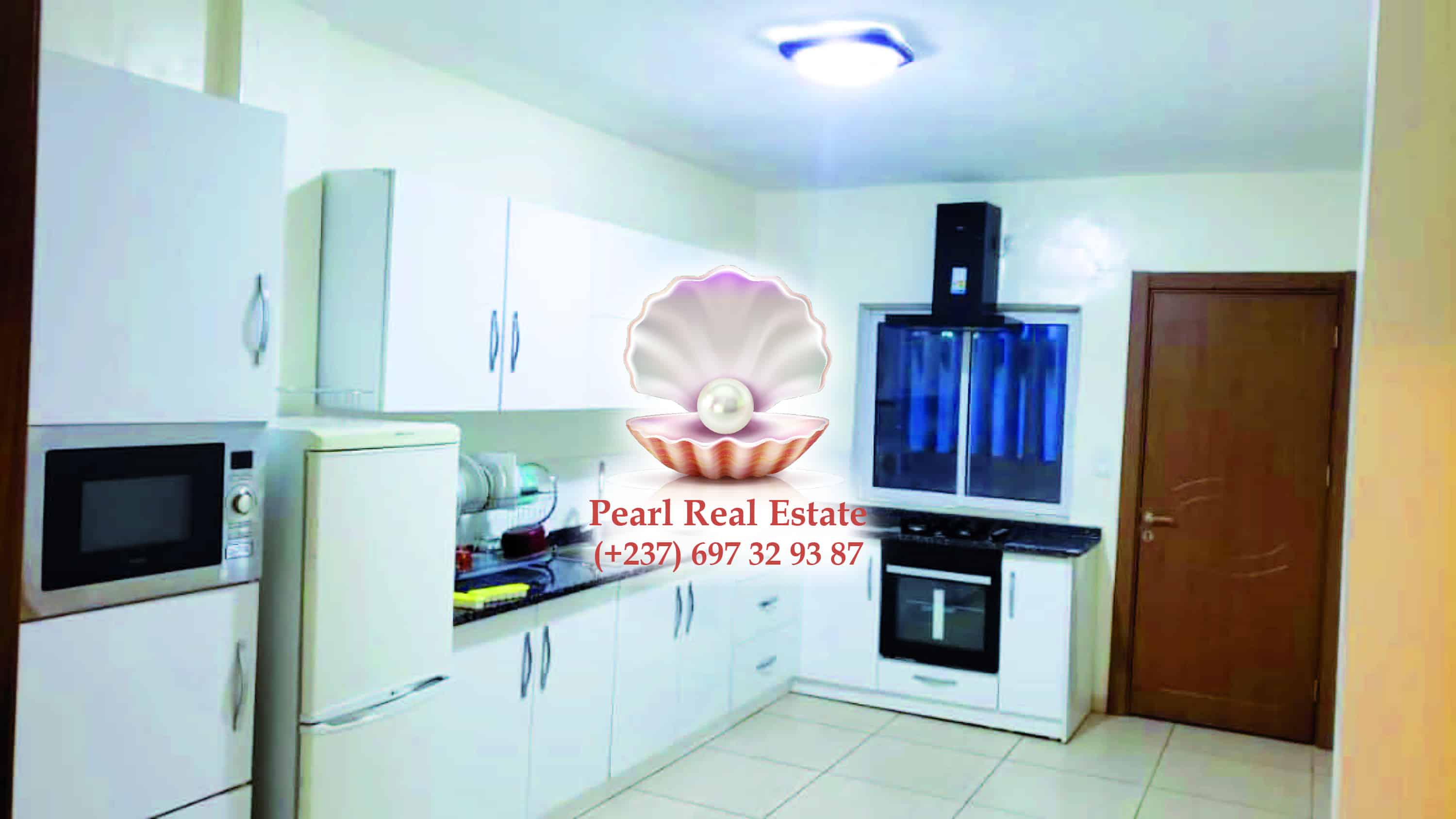 Apartment to rent - Yaoundé, Bastos, Bastos - 1 living room(s), 3 bedroom(s), 3 bathroom(s) - 1 500 000 FCFA / month