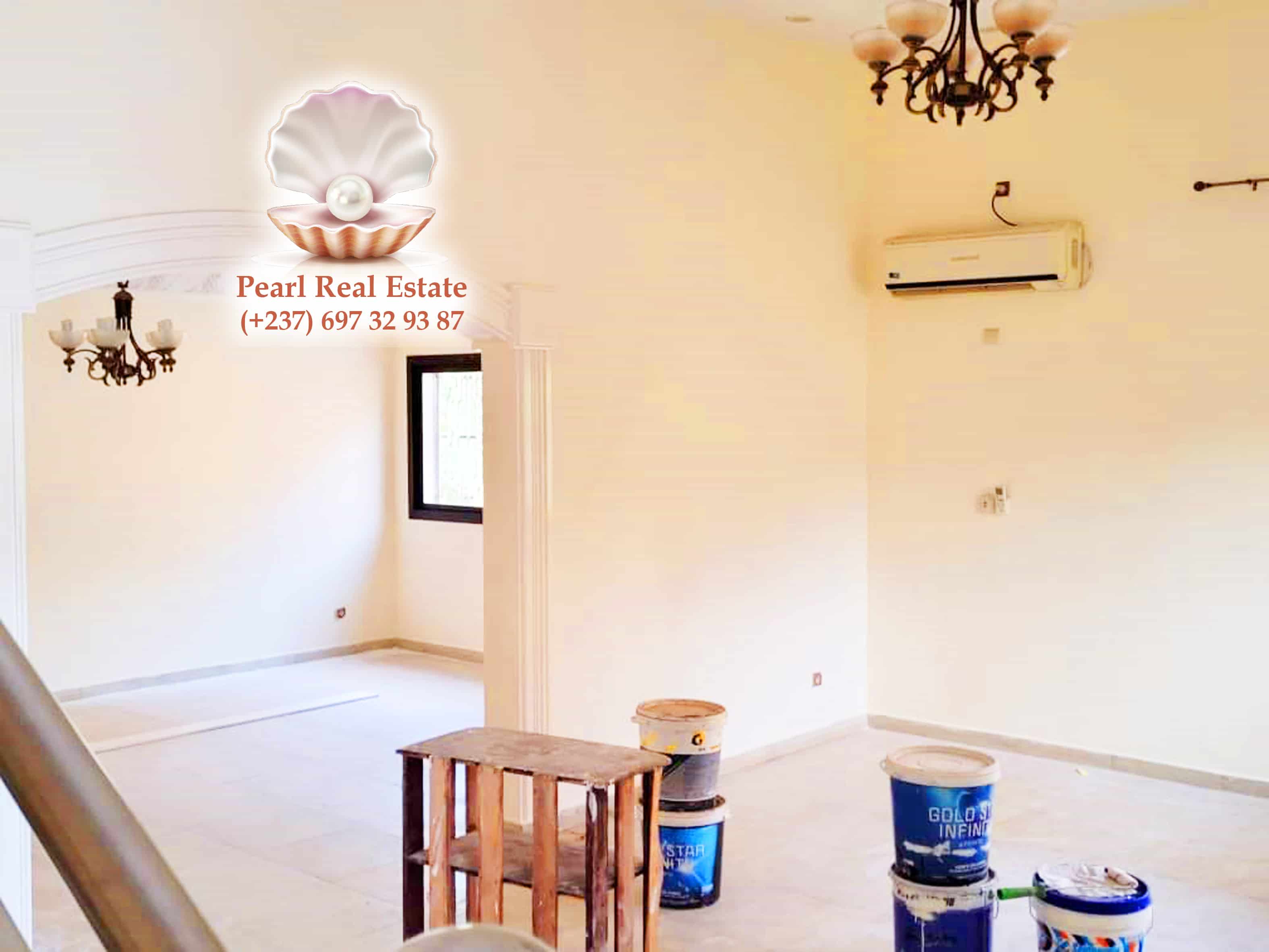 Maison (Villa) à louer - Yaoundé, Bastos, Bastos - 1 salon(s), 4 chambre(s), 3 salle(s) de bains - 1 500 000 FCFA / mois