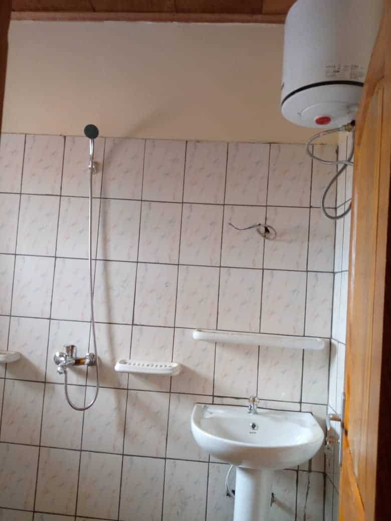 Apartment to rent - Yaoundé, Ngousso, Hôtel le paradis - 1 living room(s), 1 bedroom(s), 2 bathroom(s) - 100 000 FCFA / month