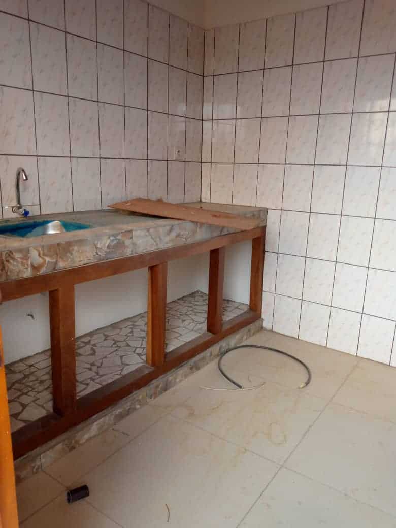 Apartment to rent - Yaoundé, Ngousso, Hôtel le paradis - 1 living room(s), 1 bedroom(s), 2 bathroom(s) - 100 000 FCFA / month