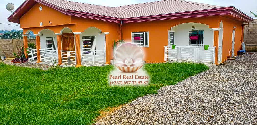 Maison (Villa) à vendre - Yaoundé, Odza, Happi - 1 salon(s), 4 chambre(s), 3 salle(s) de bains - 120 000 000 FCFA