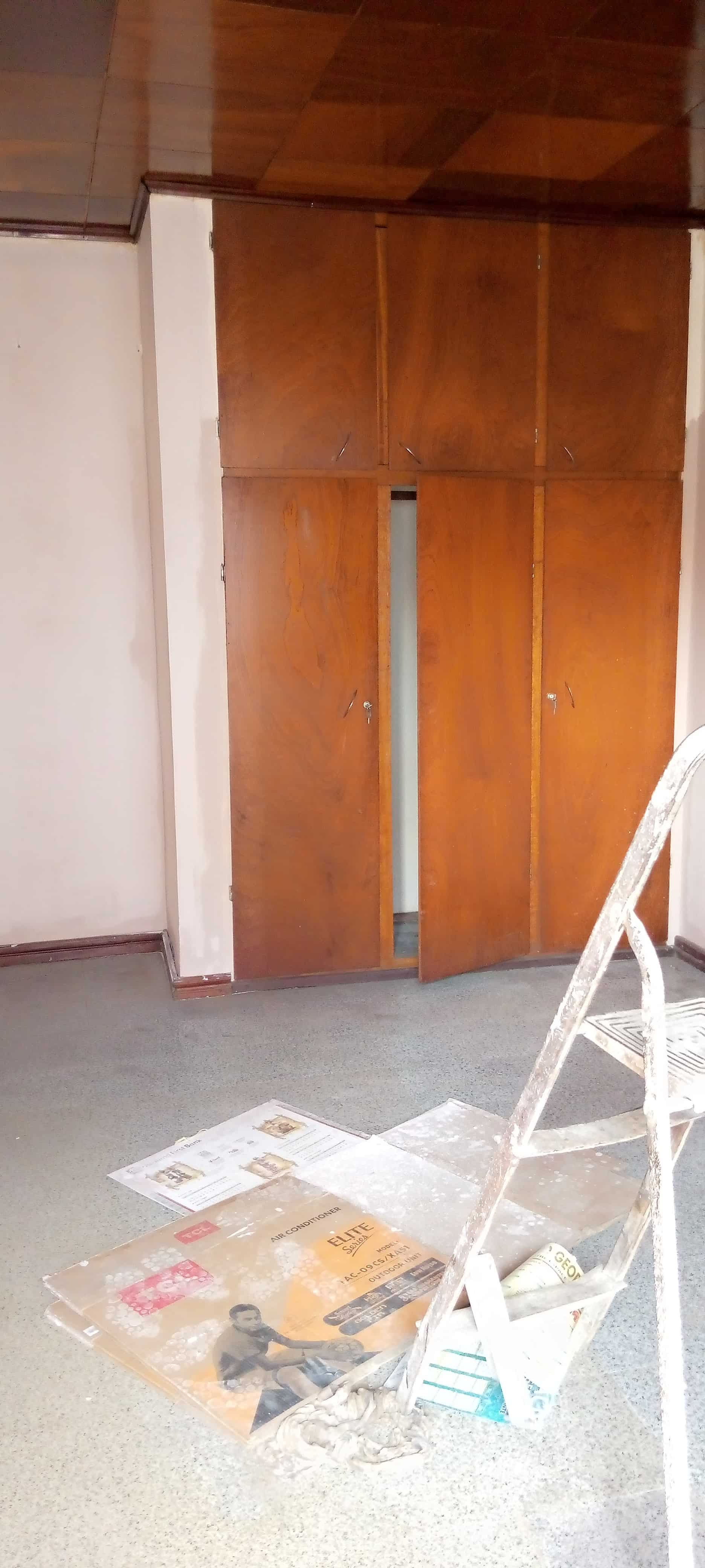 Apartment to rent - Yaoundé, Bastos, Appartement individuel meka - 1 living room(s), 4 bedroom(s), 3 bathroom(s) - 500 000 FCFA / month