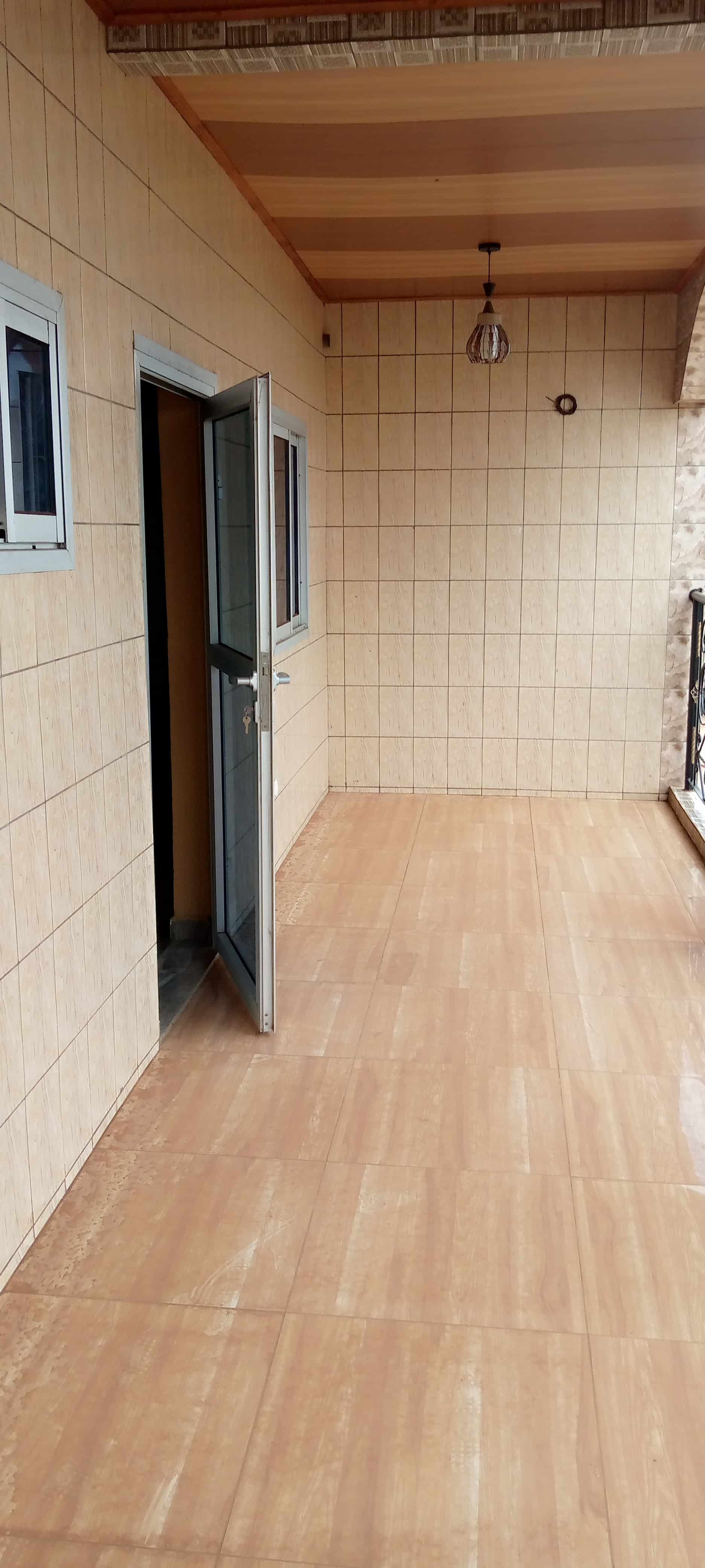 Apartment to rent - Yaoundé, Ngousso, Total ngousso - 1 living room(s), 1 bedroom(s), 1 bathroom(s) - 100 000 FCFA / month