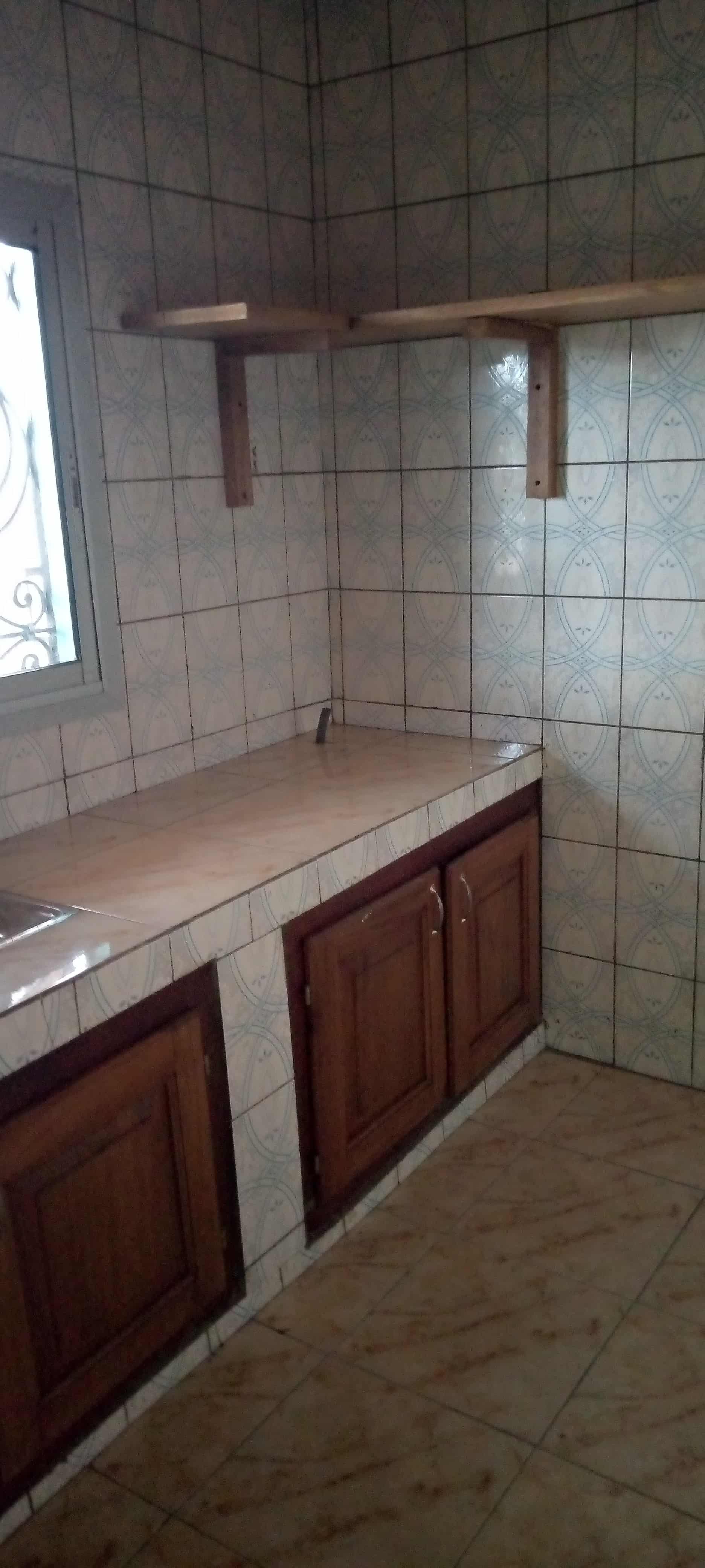 Apartment to rent - Yaoundé, Ngousso, Total ngousso - 1 living room(s), 1 bedroom(s), 1 bathroom(s) - 100 000 FCFA / month