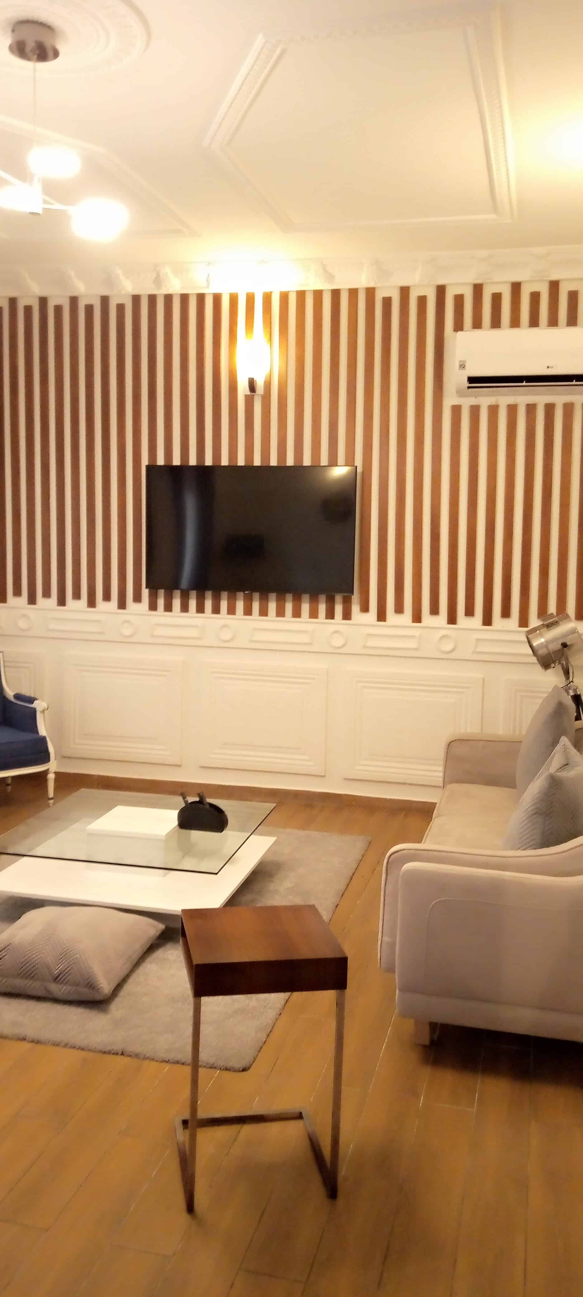 Apartment to rent - Yaoundé, Bastos, PS loin d'orange - 1 living room(s), 3 bedroom(s), 4 bathroom(s) - 2 000 000 FCFA / month