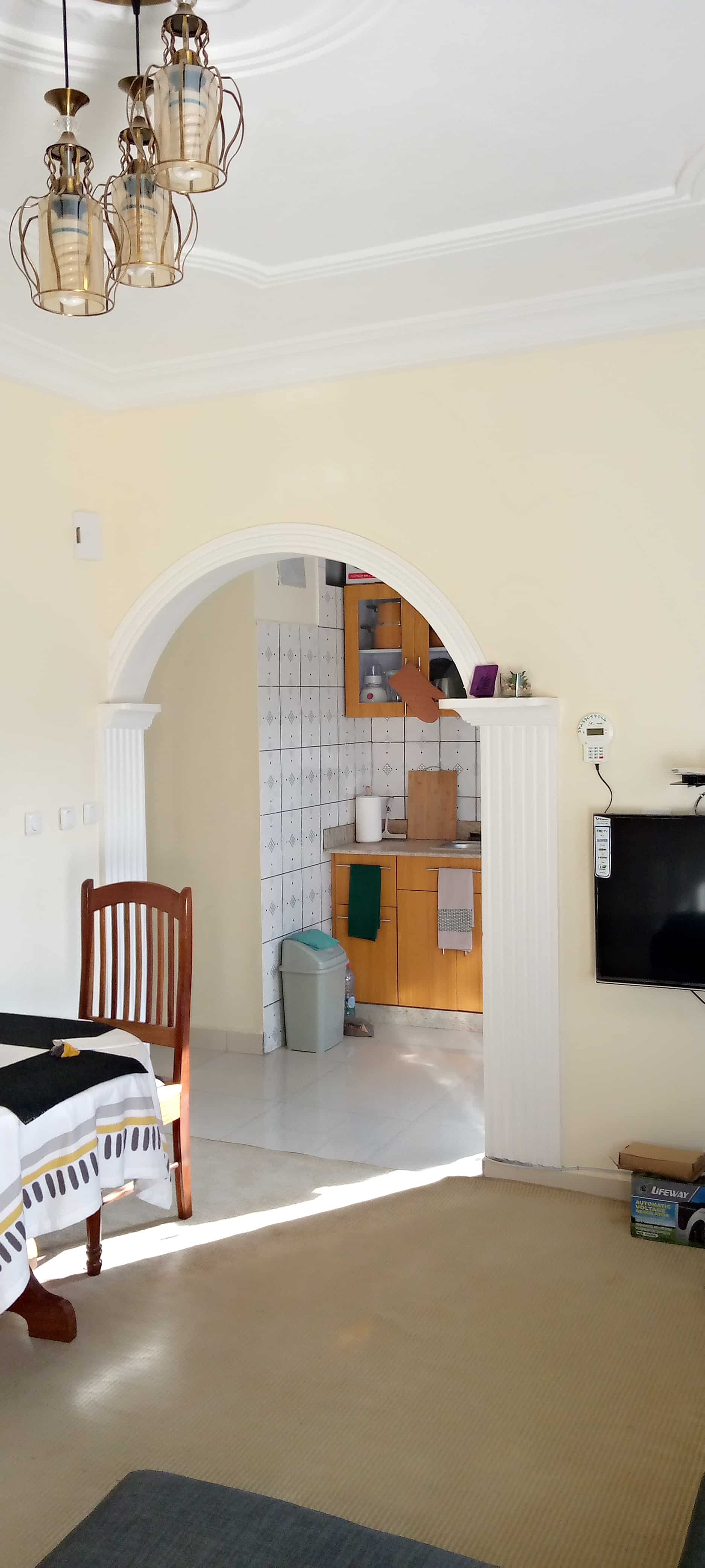 Apartment to rent - Yaoundé, Bastos, Résidence Nigeria - 1 living room(s), 1 bedroom(s), 2 bathroom(s) - 500 000 FCFA / month