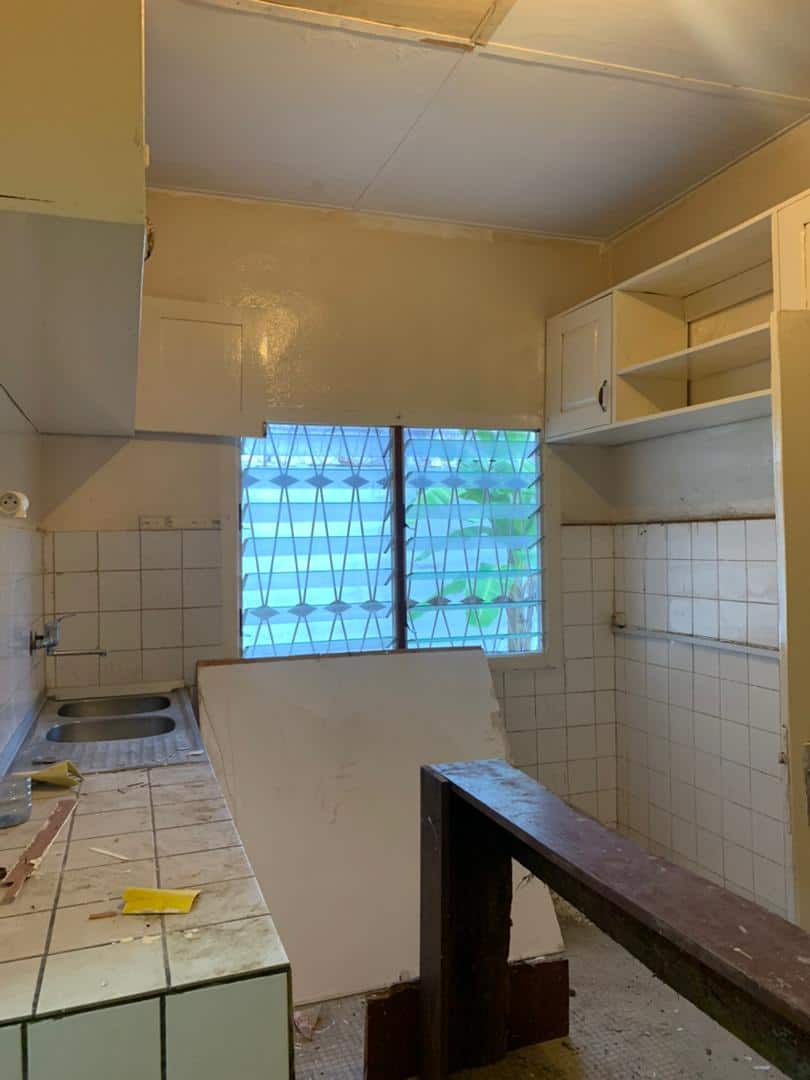 House (Villa) to rent - Yaoundé, Bastos, Villa avec piscine - 1 living room(s), 3 bedroom(s), 3 bathroom(s) - 1 500 000 FCFA / month