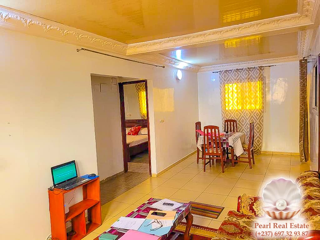 Apartment to rent - Yaoundé, Bastos, Dragages - 1 living room(s), 2 bedroom(s), 1 bathroom(s) - 200 000 FCFA / month