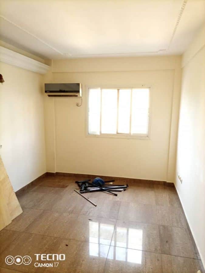 Appartement à louer - Douala, Bonapriso, Bonapriso - 1 salon(s), 1 chambre(s), 1 salle(s) de bains - 300 000 FCFA / mois