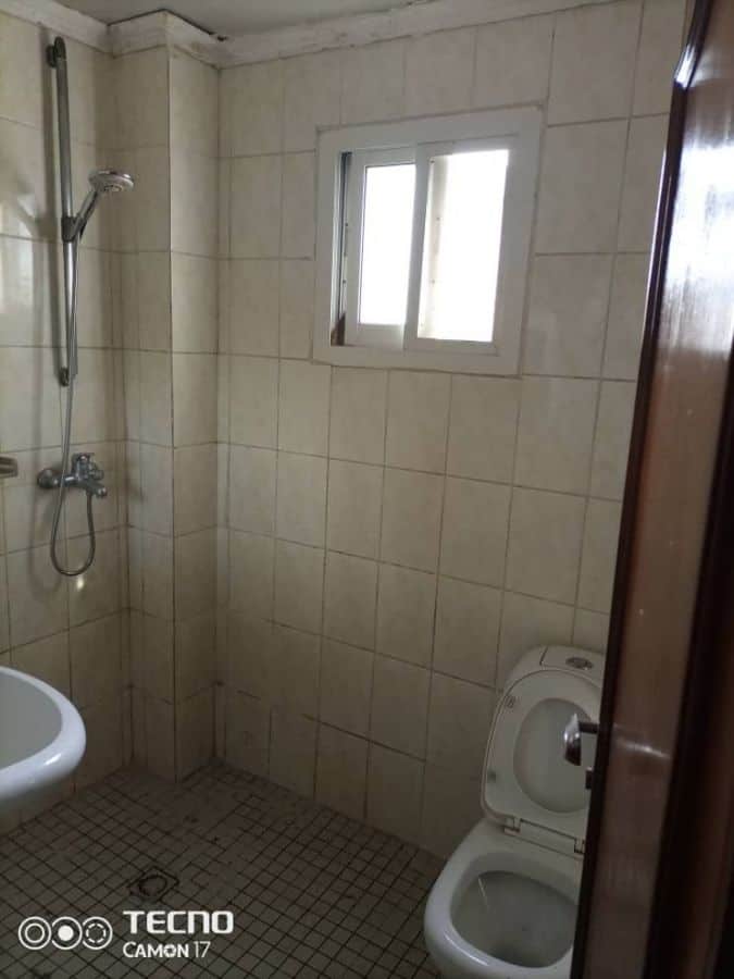 Appartement à louer - Douala, Bonapriso, Bonapriso - 1 salon(s), 1 chambre(s), 1 salle(s) de bains - 300 000 FCFA / mois